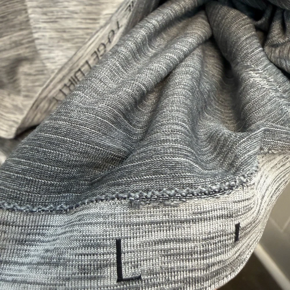 Lululemon Metal Vent Tech Heathered Grey Hoodie - Picture 3 of 4